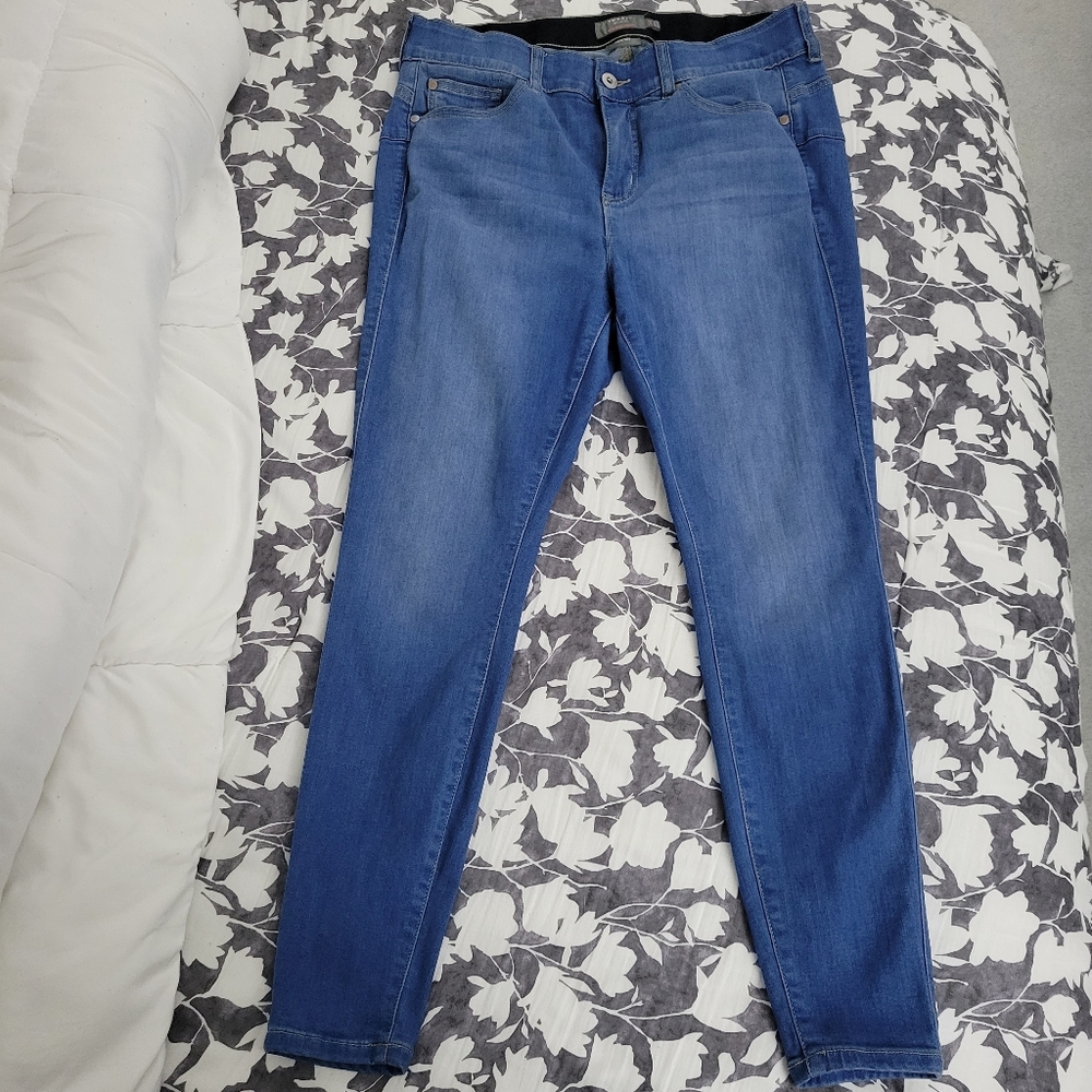 Torrid Bombshell Skinny Jeans-Size 14R